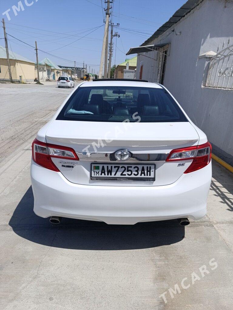 Toyota Camry 2014 - 235 000 TMT - Ak bugdaý etraby - img 5