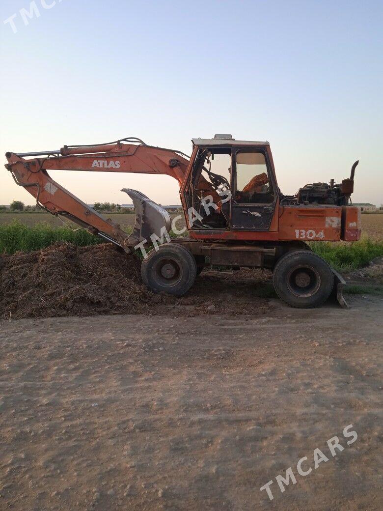 JCB 4CX ECO 1992 - 240 000 TMT - Фарап - img 1