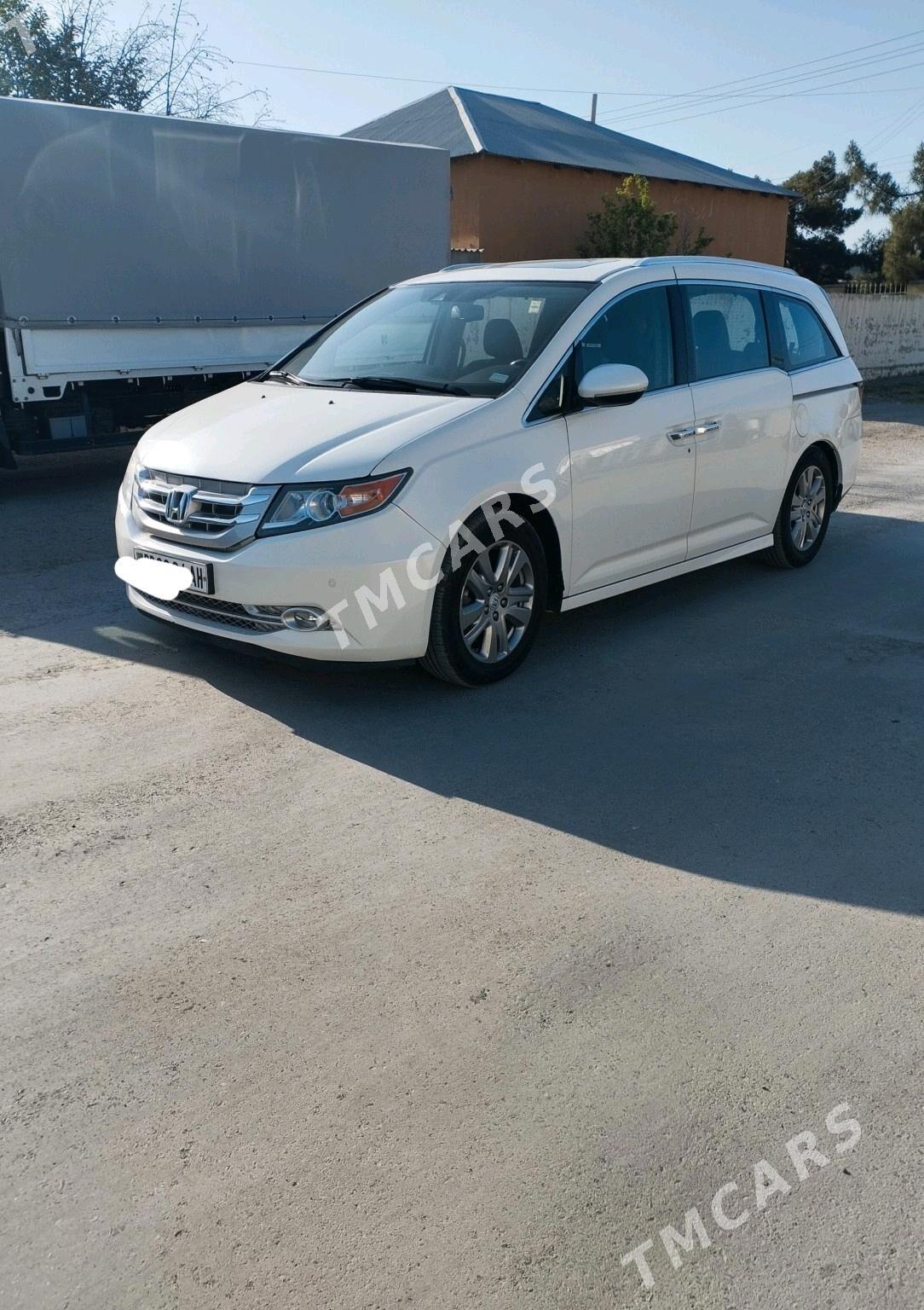 Honda Odyssey 2016 - 300 000 TMT - Анев - img 3