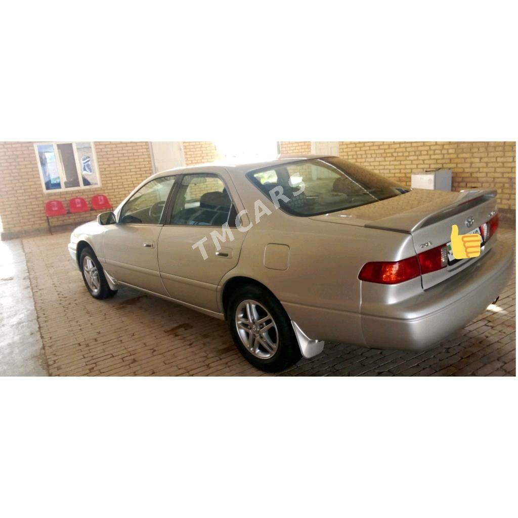 Toyota Camry 2001 - 170 000 TMT - Байрамали - img 6