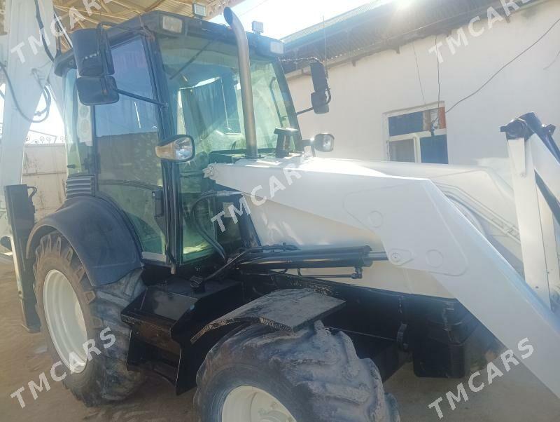 JCB 3CX Compact 2010 - 530 000 TMT - Бахарден - img 1