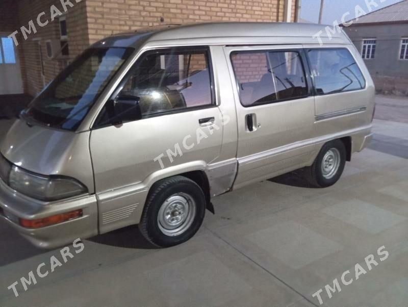 Toyota Town Ace 1994 - 30 000 TMT - Мары - img 1