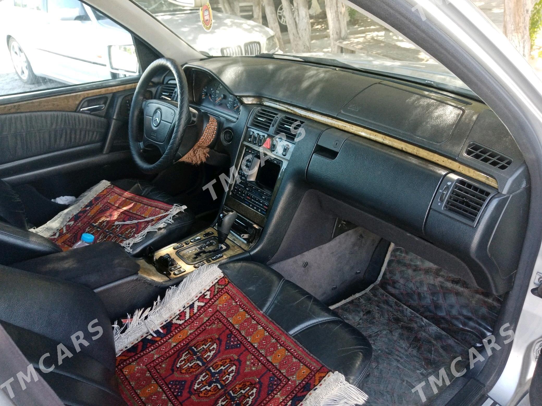 Mercedes-Benz 500E 2000 - 100 000 TMT - Türkmenabat - img 1