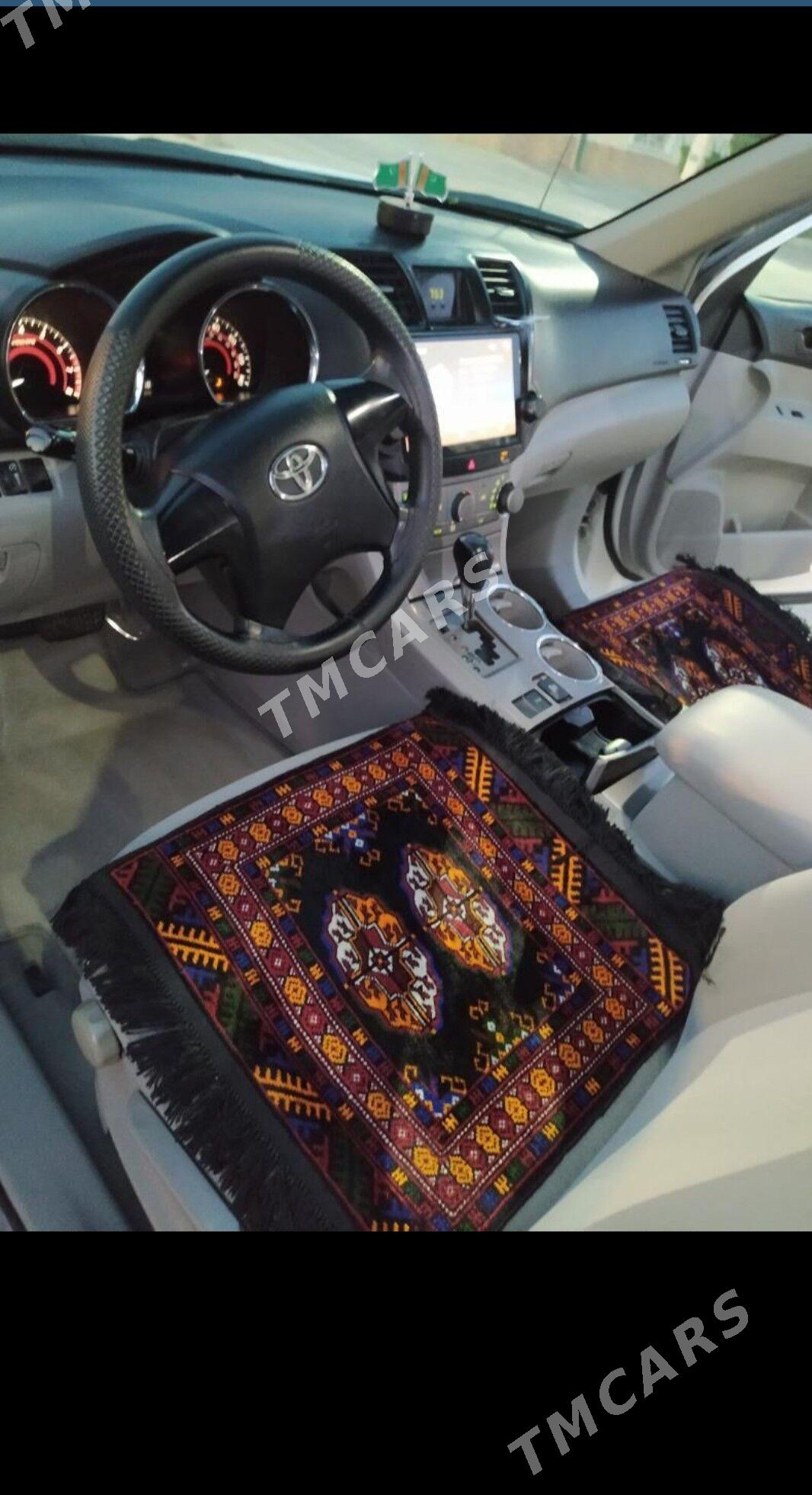 Toyota Highlander 2010 - 283 000 TMT - Aşgabat - img 1