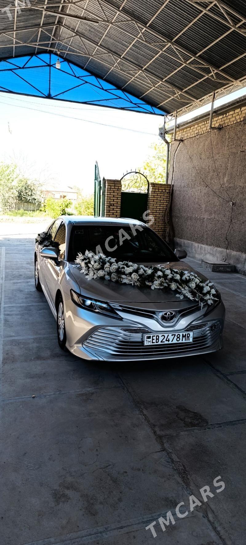 Toyota Camry 2019 - 225 000 TMT - Мары - img 8