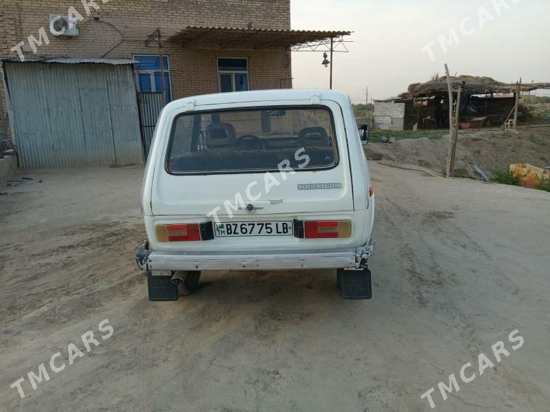 Lada Niva 1985 - 14 000 TMT - Фарап - img 4
