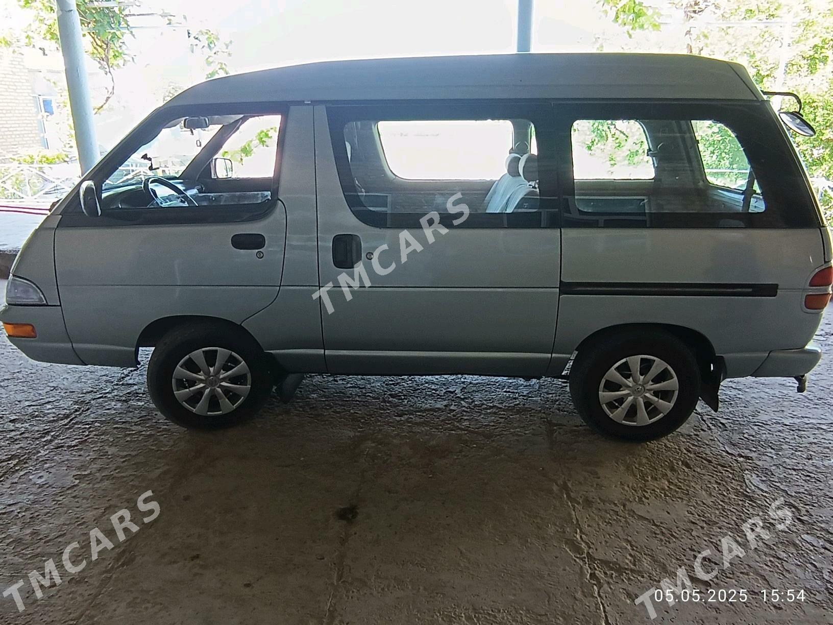 Toyota Town Ace 1992 - 60 000 TMT - Саят - img 2