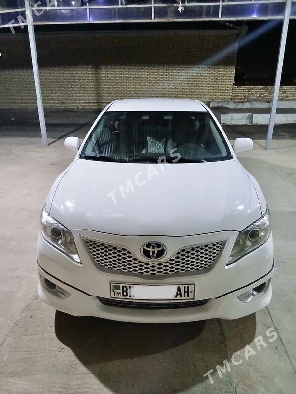 Toyota Camry 2011 - 180 000 TMT - Серахс - img 2