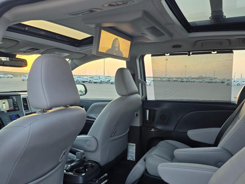 Toyota Sienna 2019 - 600 000 TMT - Ашхабад - img 5