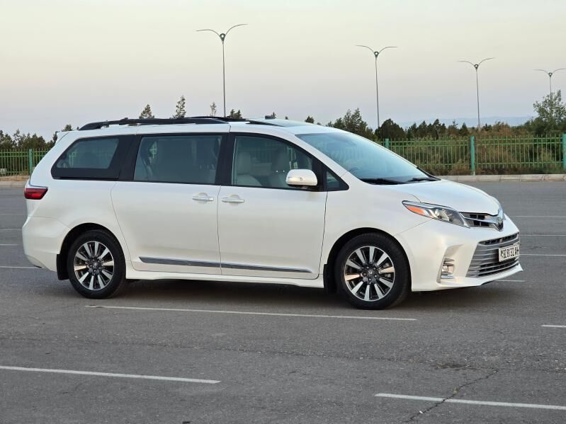 Toyota Sienna 2019 - 600 000 TMT - Ашхабад - img 6