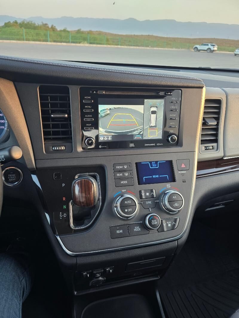 Toyota Sienna 2019 - 600 000 TMT - Ашхабад - img 3