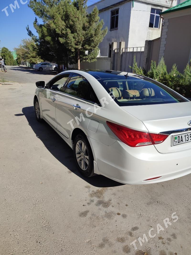 Hyundai Sonata 2011 - 140 000 TMT - Ak bugdaý etraby - img 6