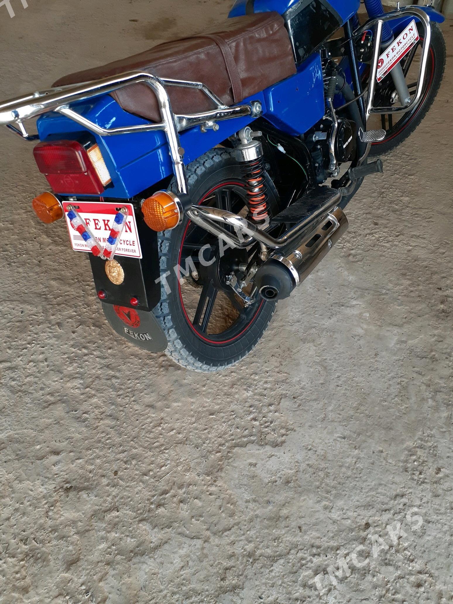 Jawa 300 2015 - 16 000 TMT - Halaç - img 1