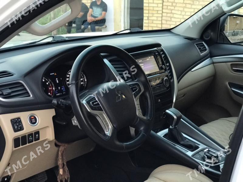 Mitsubishi Montero Sport 2020 - 360 000 TMT - Мары - img 4