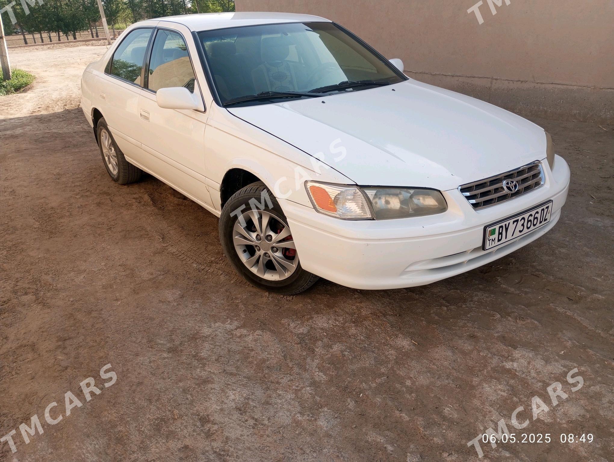 Toyota Camry 2000 - 136 000 TMT - Köneürgenç - img 3