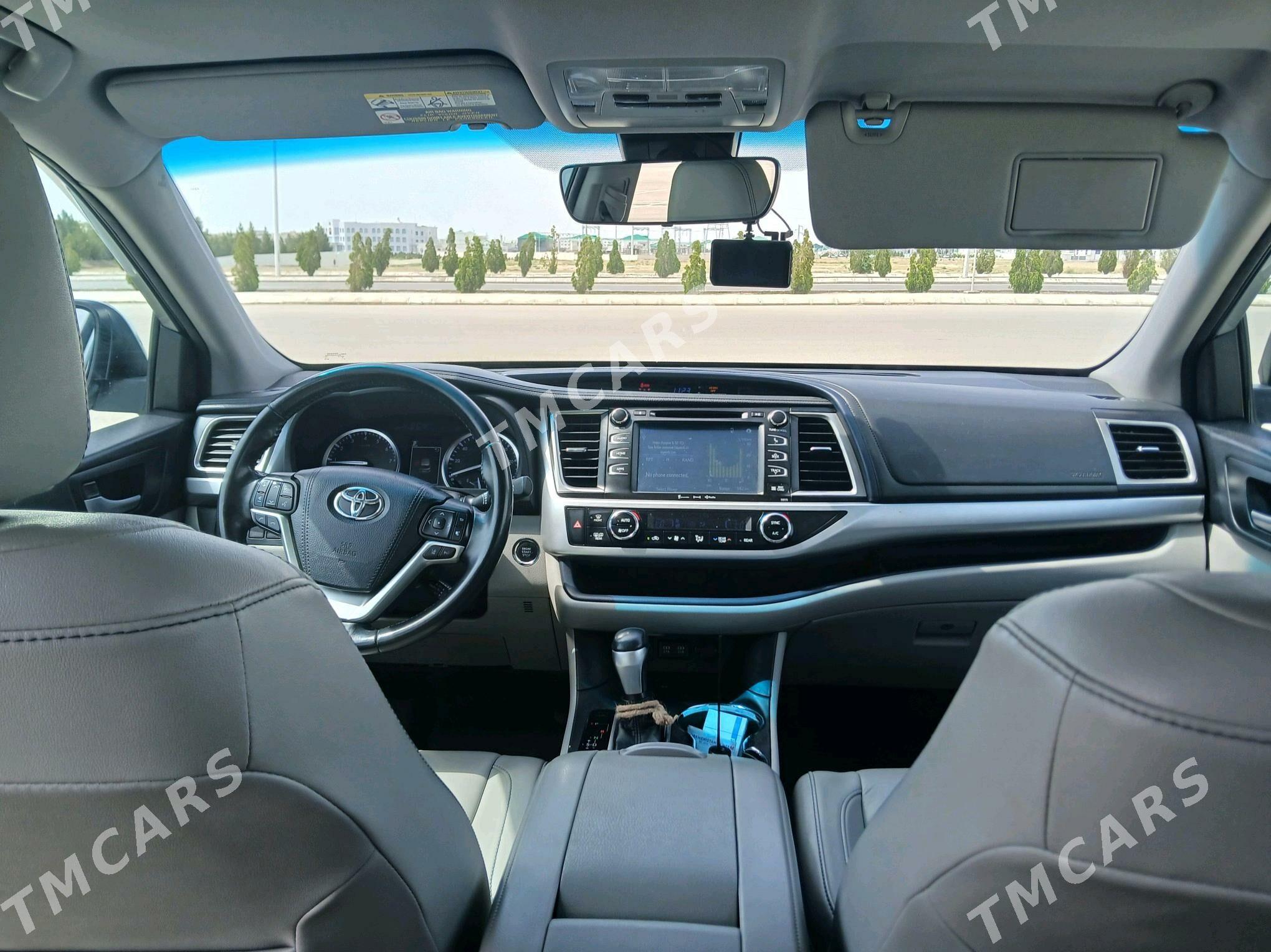 Toyota Highlander 2018 - 470 000 TMT - Балканабат - img 3