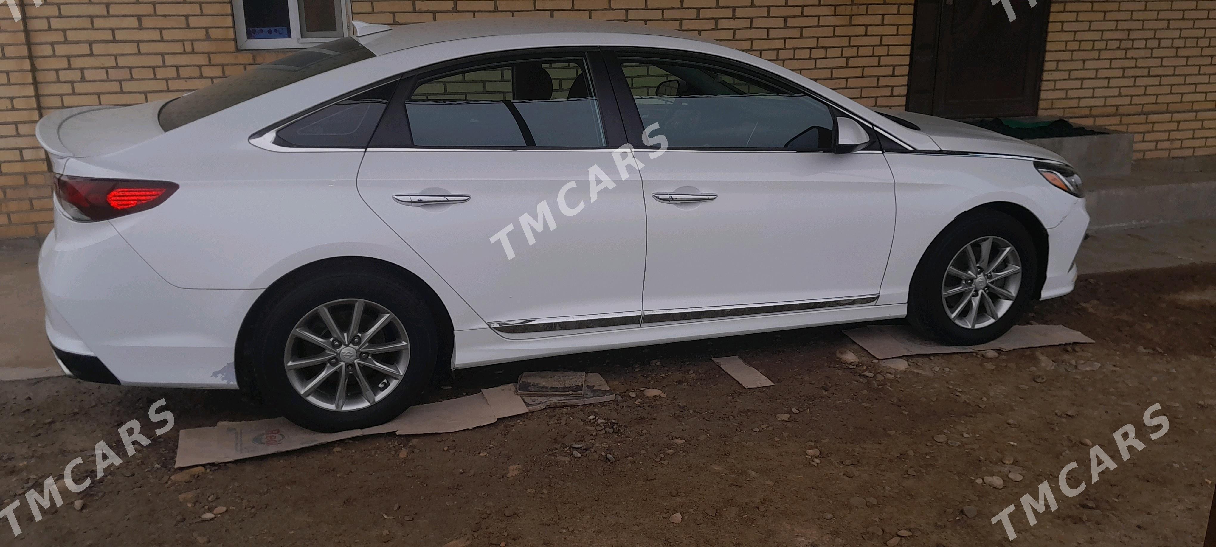 Hyundai Sonata 2018 - 230 000 TMT - Ёлётен - img 3
