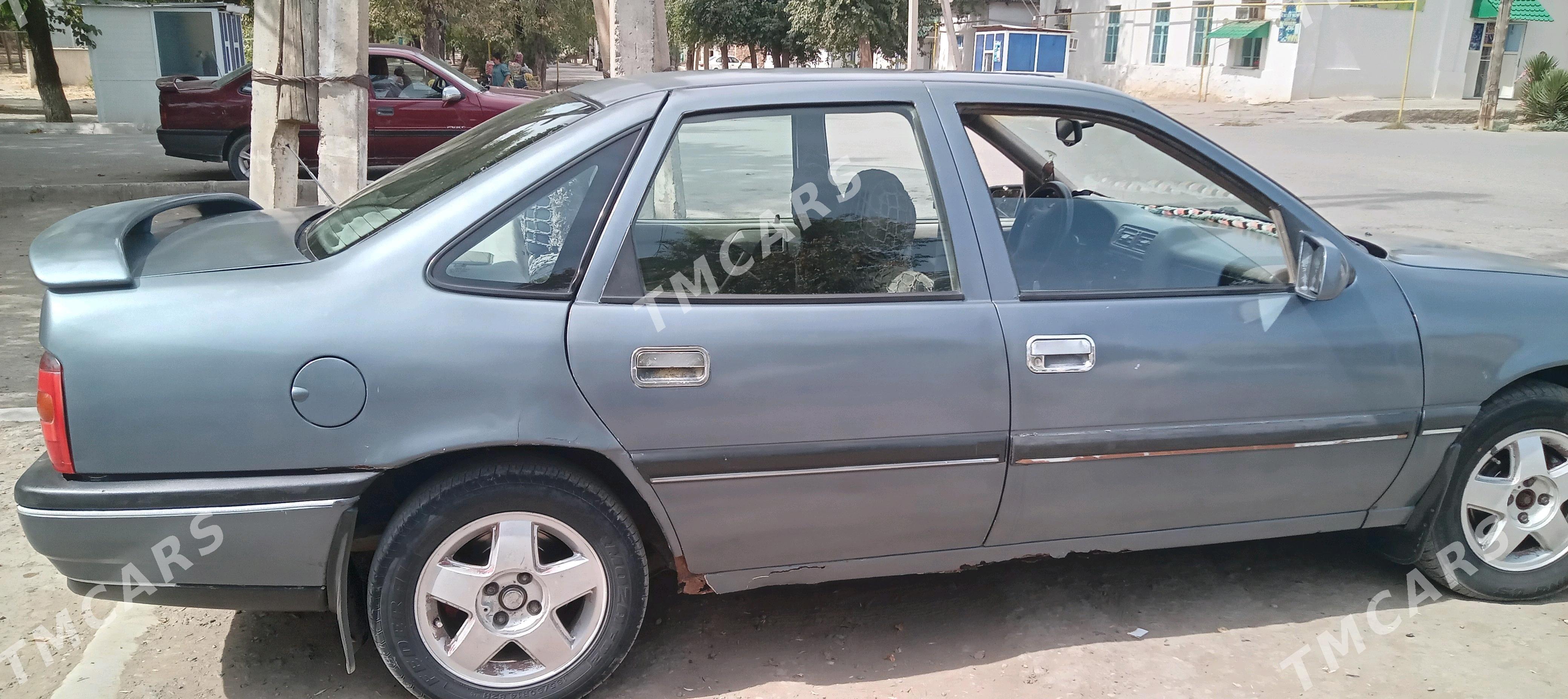 Opel Vectra 1989 - 25 000 TMT - Magtymguly - img 3