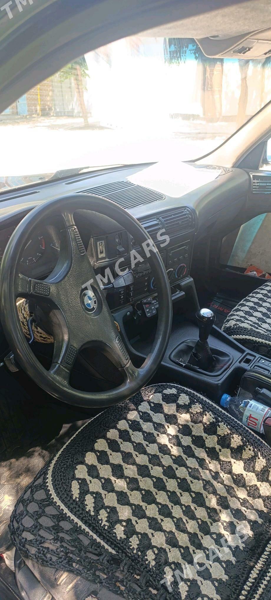 BMW 520 1991 - 44 000 TMT - Ýolöten - img 4