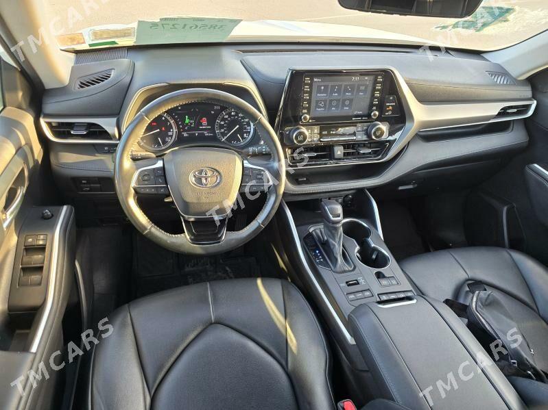 Toyota Highlander 2021 - 583 000 TMT - Ашхабад - img 4