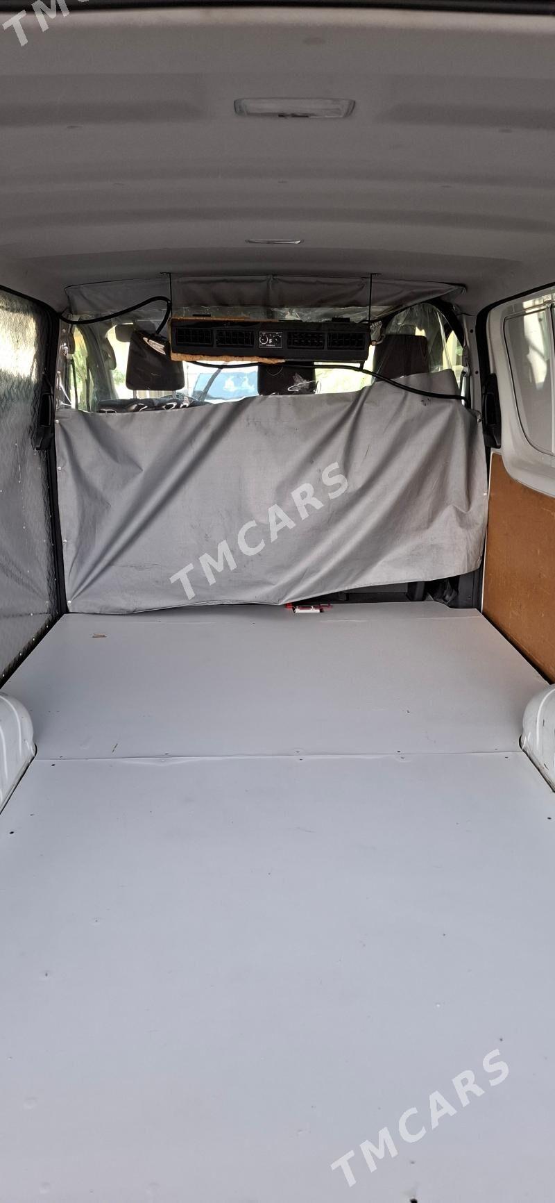 Toyota Hiace 2021 - 475 000 TMT - Бузмеин - img 3