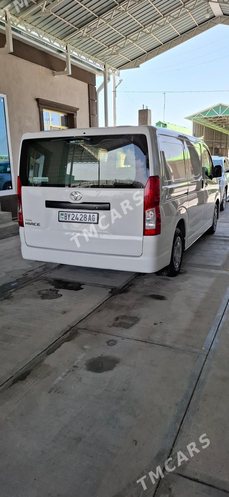 Toyota Hiace 2021 - 475 000 TMT - Бузмеин - img 5