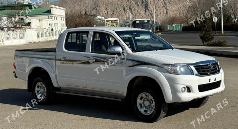 Toyota Hilux 2013 - 275 000 TMT - Türkmenbaşy - img 4