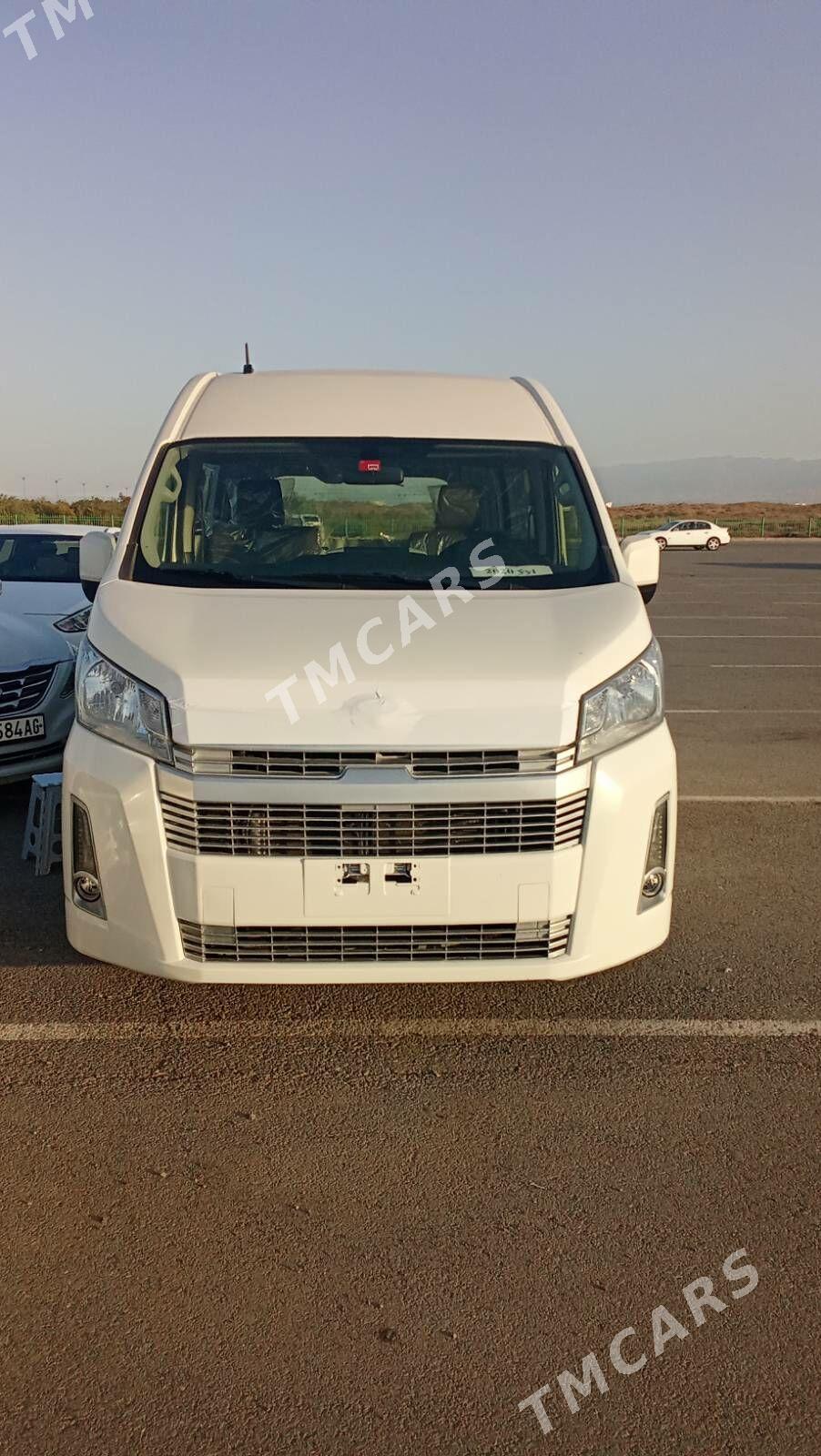 Toyota Hiace 2020 - 531 000 TMT - "Altyn Asyr" Gündogar bazary (Jygyllyk) - img 1