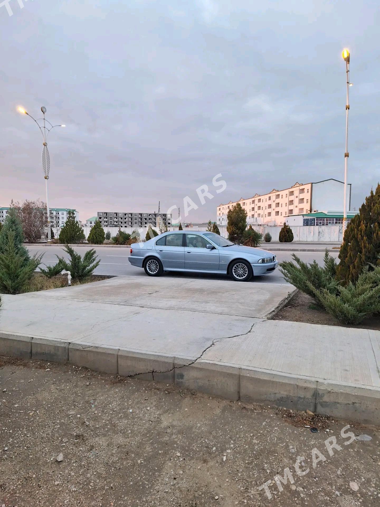 BMW E39 2003 - 150 000 TMT - Balkanabat - img 5
