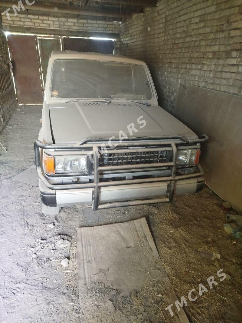 Isuzu Trooper 1990 - 25 000 TMT - Дашогуз - img 3