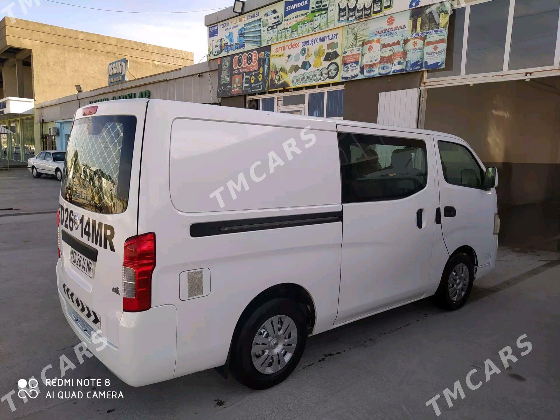 Nissan Urvan 2018 - 310 000 TMT - Мары - img 3