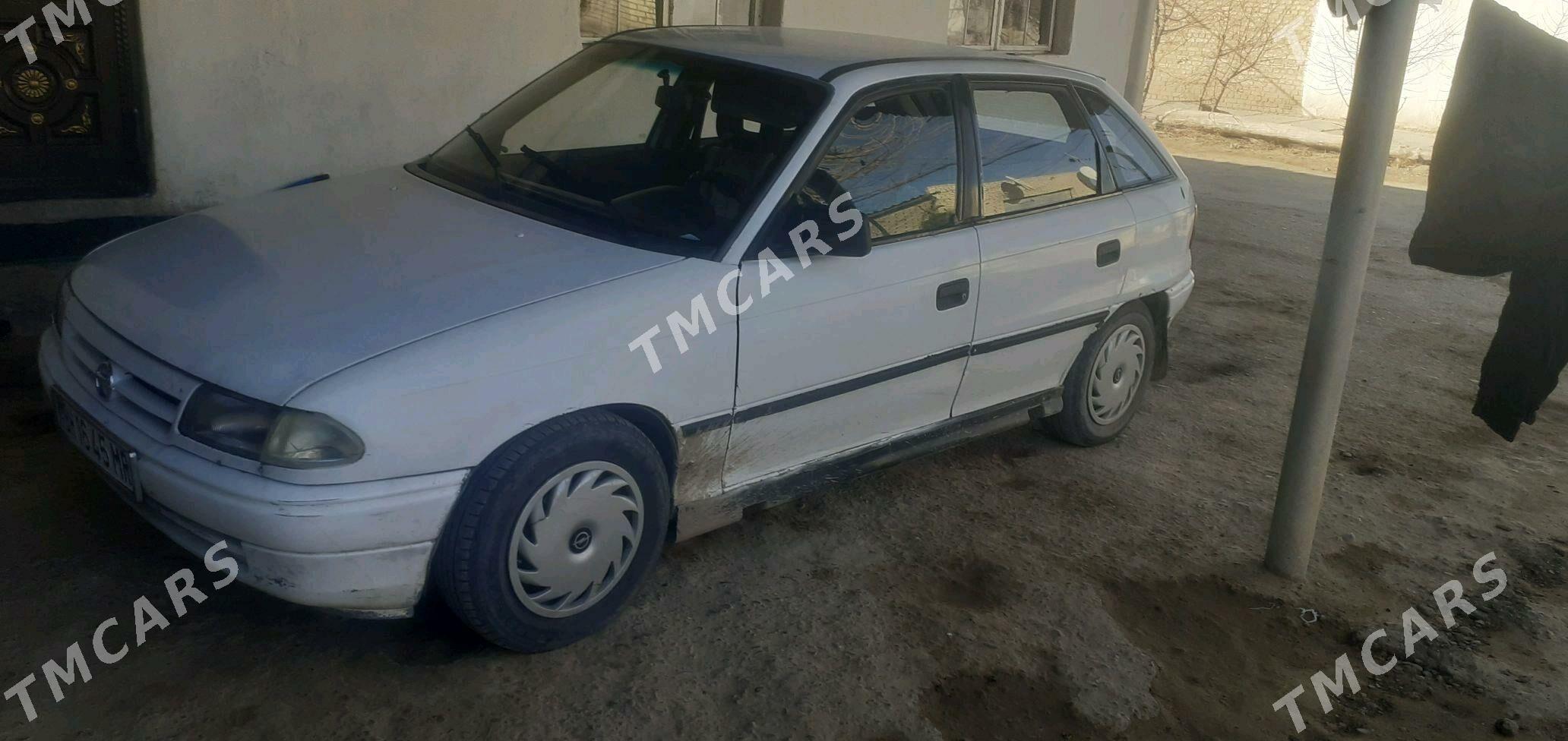 Opel Astra 1993 - 26 000 TMT - Мары - img 3