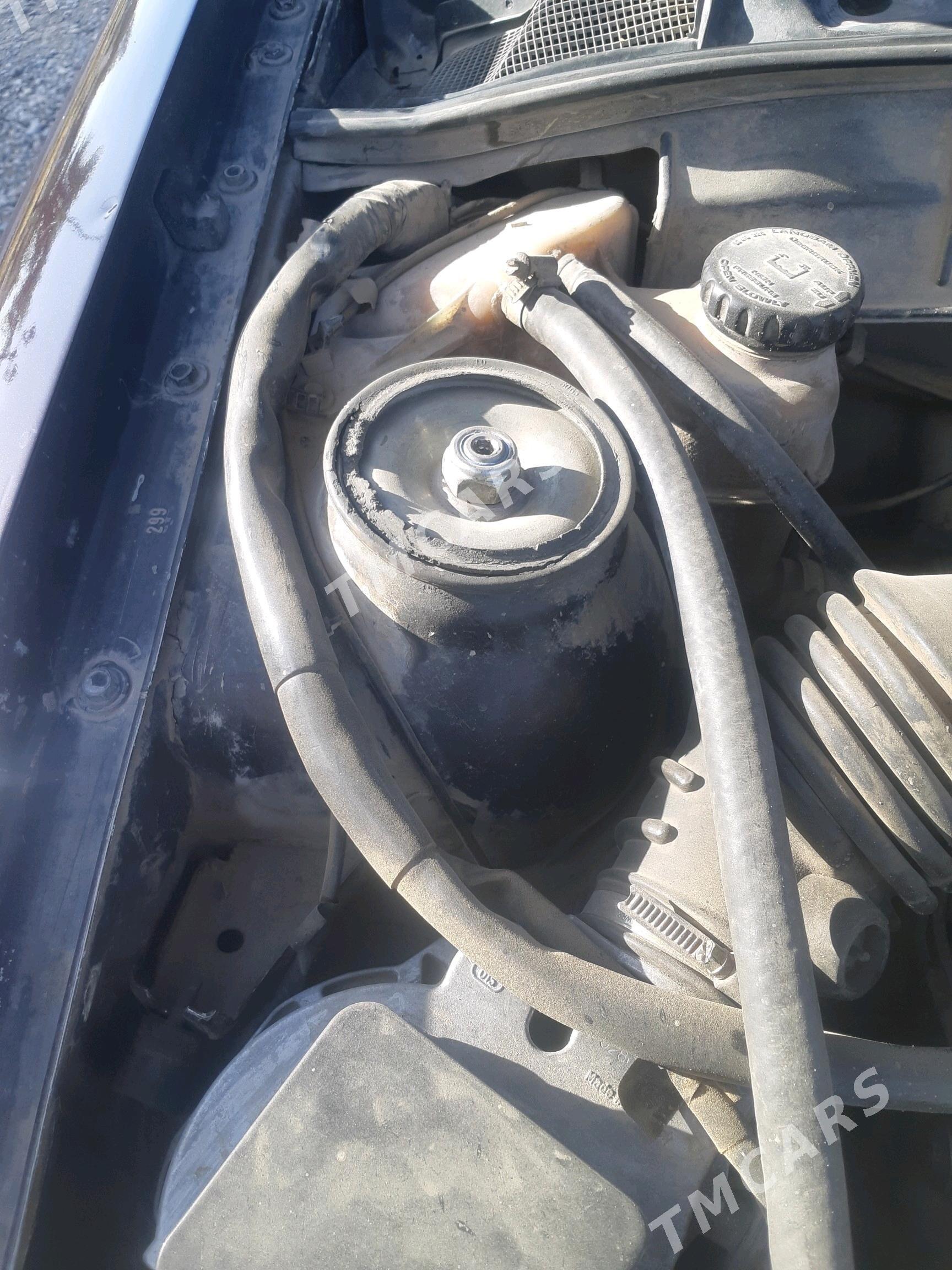 Opel Vectra 1990 - 32 000 TMT - Ёлётен - img 3