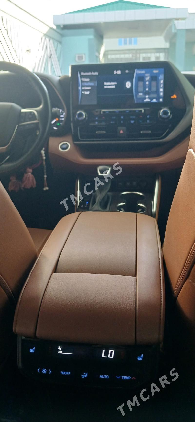 Toyota Highlander 2022 - 950 000 TMT - Gurtly - img 8