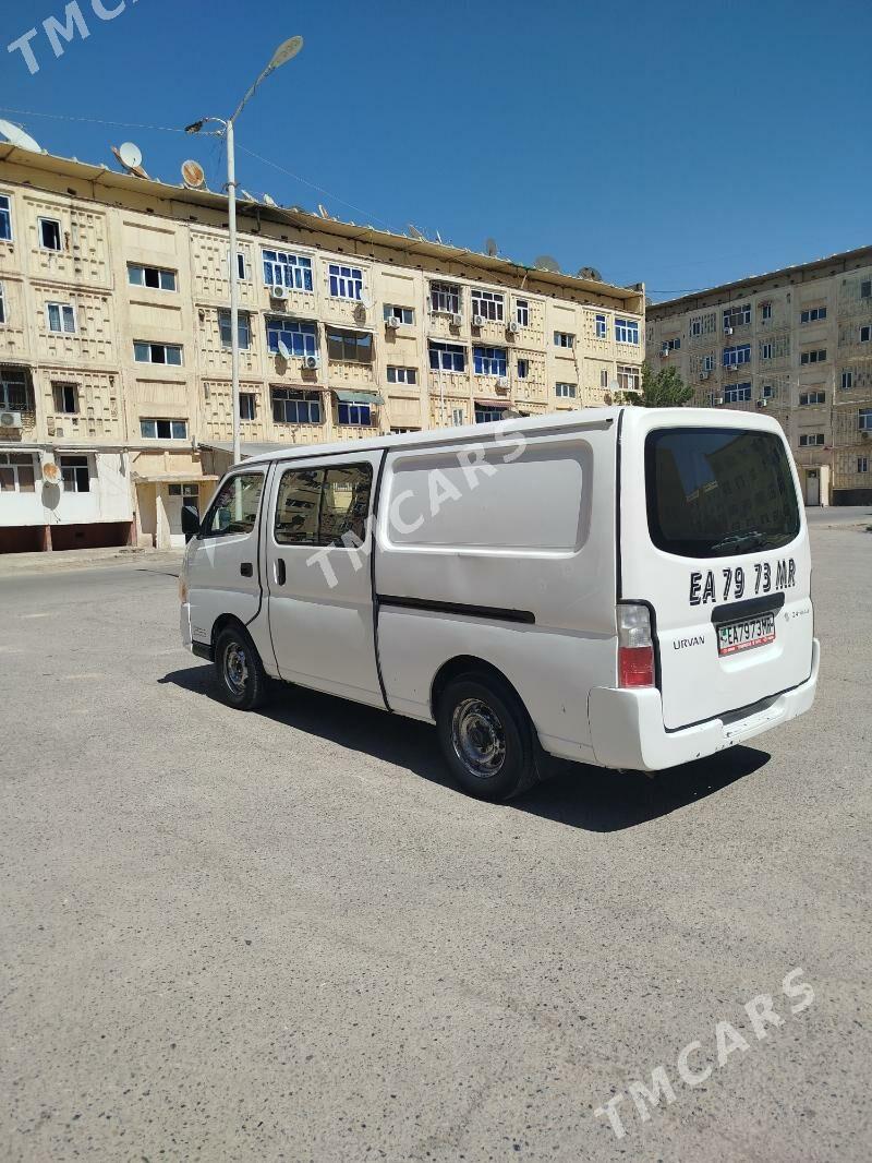 Nissan Urvan 2007 - 130 000 TMT - Baýramaly - img 4