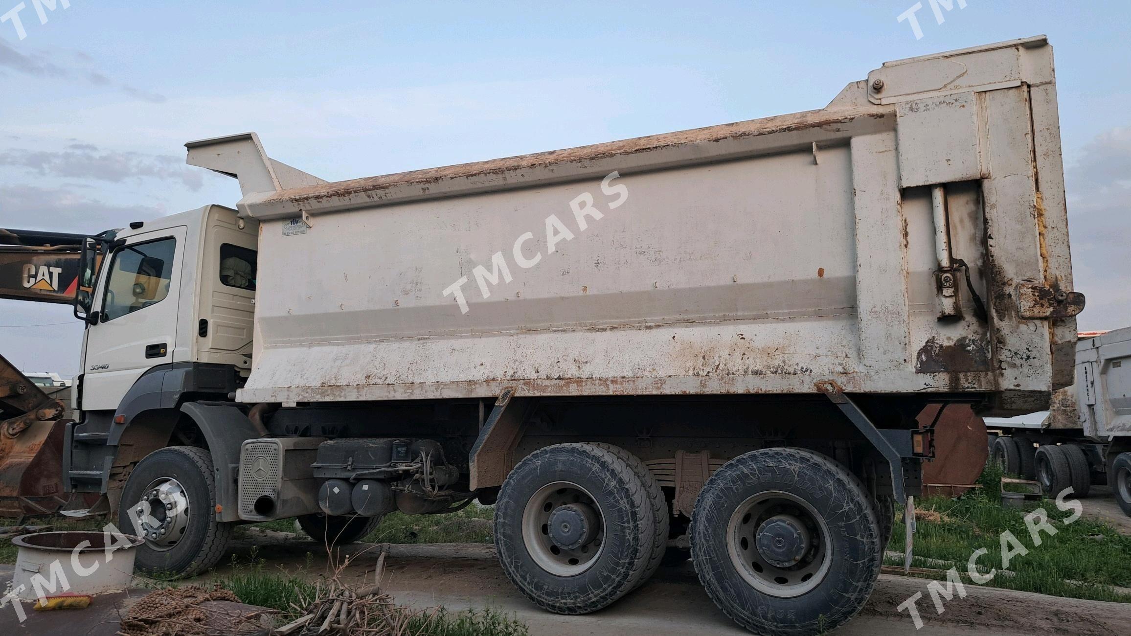 Mercedes-Benz ACTROS 3331 2009 - 700 000 TMT - Бузмеин - img 3
