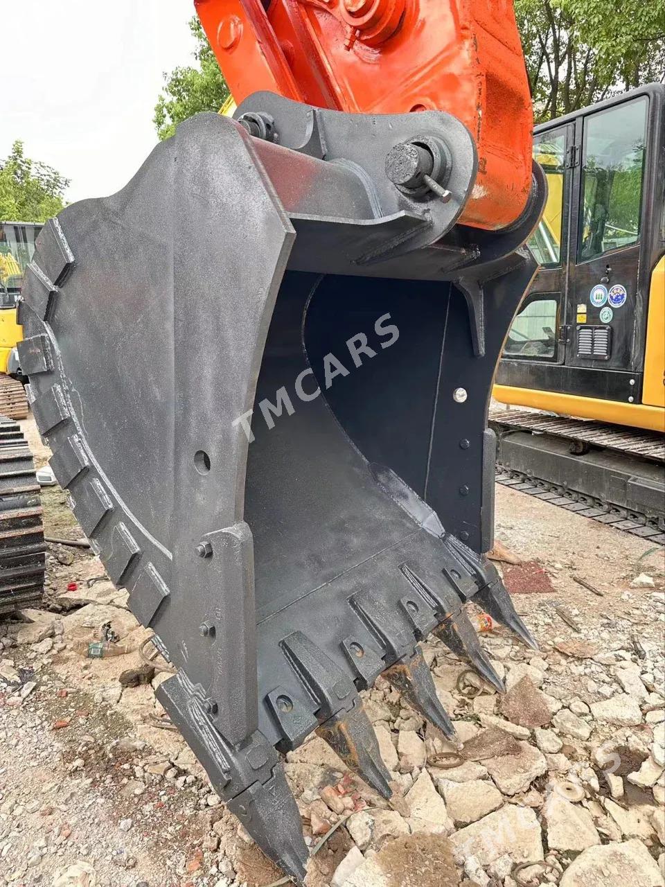 Caterpillar Excavator 2021 - 7 500 000 TMT - Туркменбаши - img 4