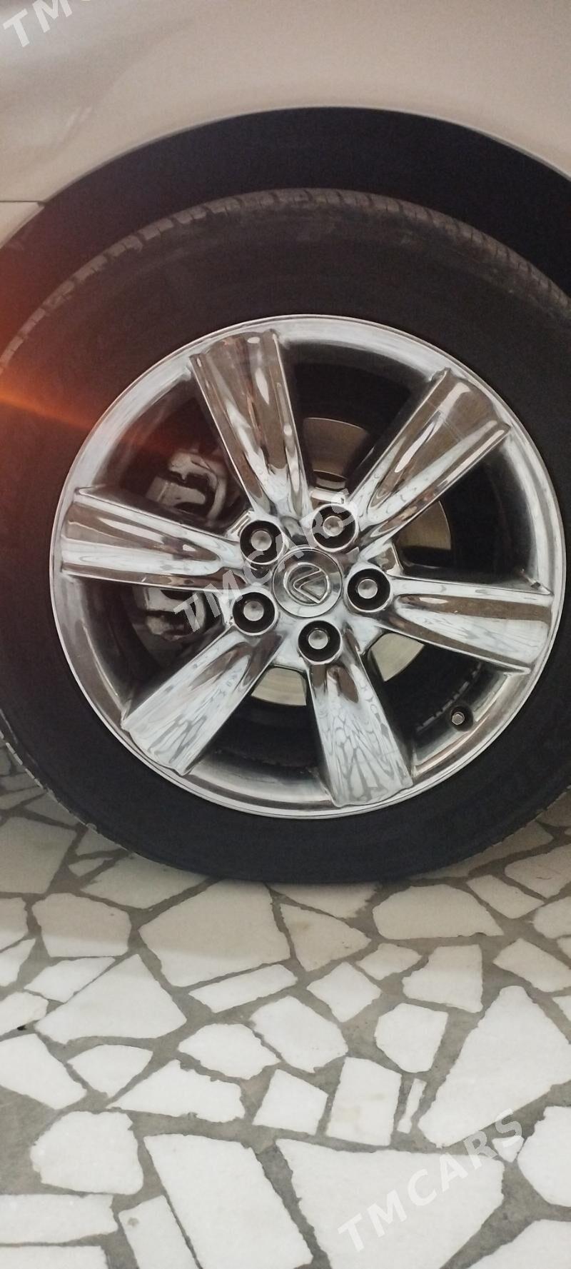 Lexus ES 330 2004 - 195 000 TMT - Türkmenabat - img 2