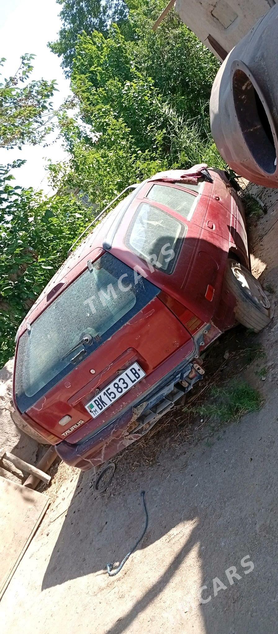 Ford Taurus 1995 - 15 000 TMT - Seýdi - img 2