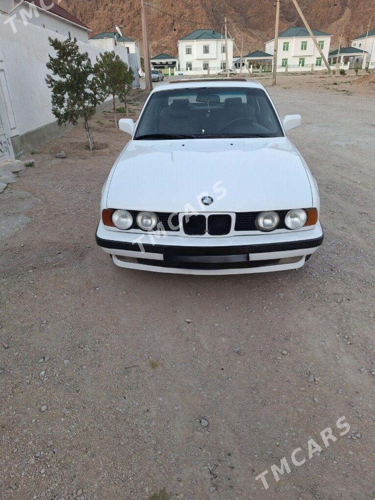 BMW 520 1992 - 45 000 TMT - Türkmenbaşy - img 2