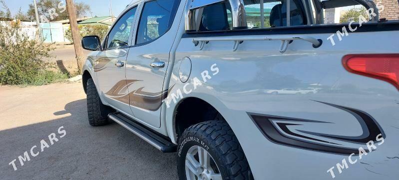 Mitsubishi L200 2015 - 260 000 TMT - Köneürgenç - img 3
