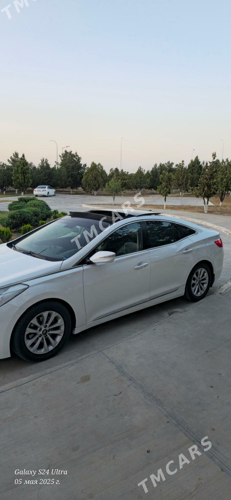 Hyundai Grandeur 2012 - 210 000 TMT - Täze zaman - img 5
