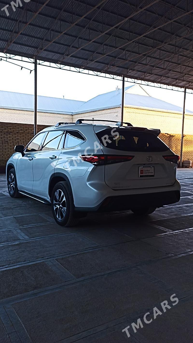 Toyota Highlander 2022 - 600 000 TMT - Мары - img 2