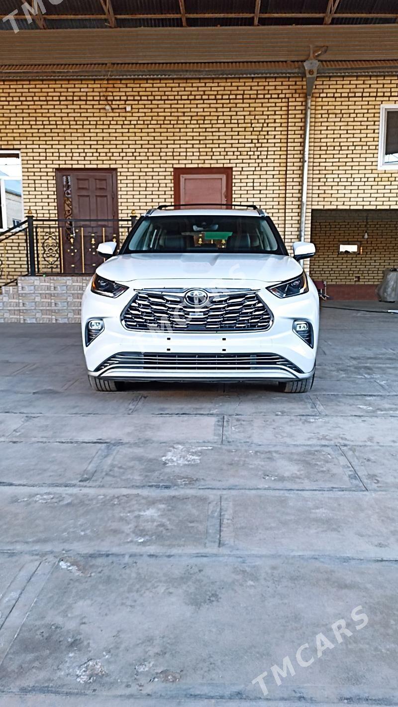 Toyota Highlander 2022 - 600 000 TMT - Мары - img 8