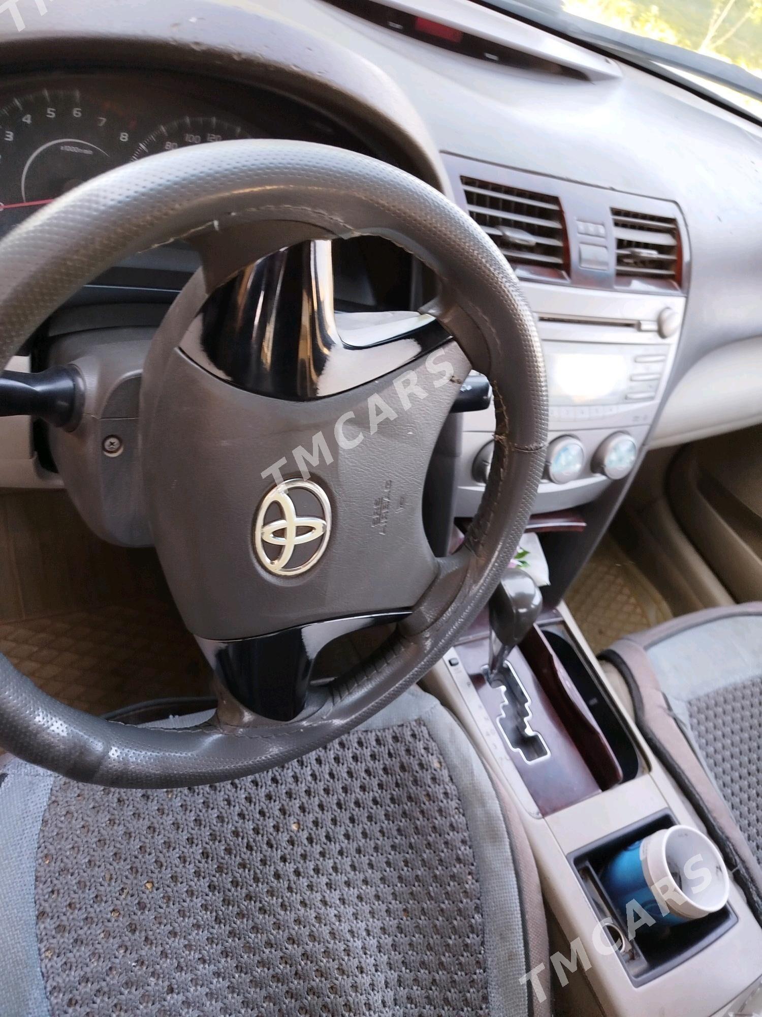 Toyota Camry 2010 - 130 000 TMT - Мары - img 3