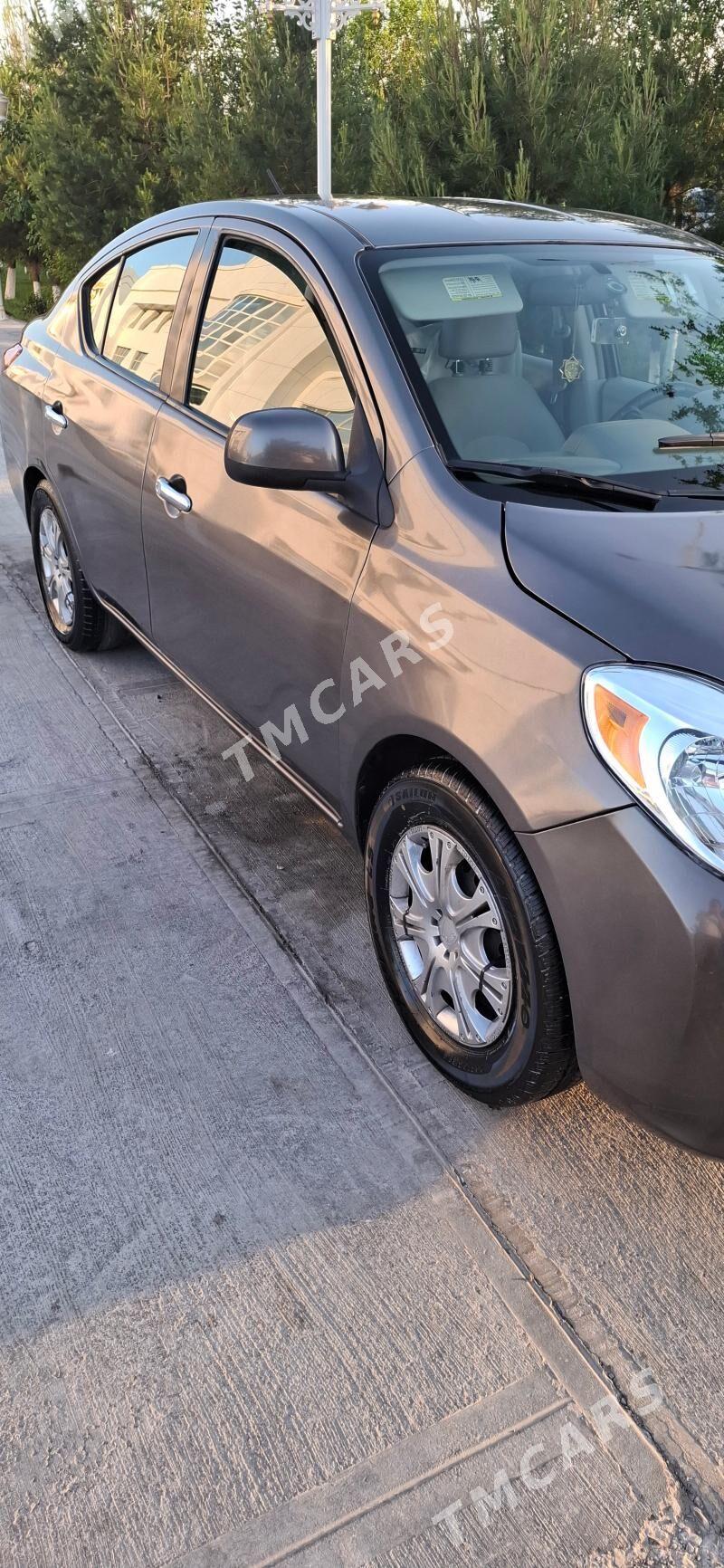 Nissan Versa 2011 - 95 000 TMT - Туркменабат - img 8