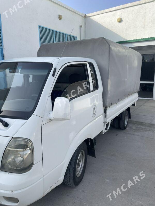 Kia Bongo 2010 - 180 000 TMT - Ak bugdaý etraby - img 2