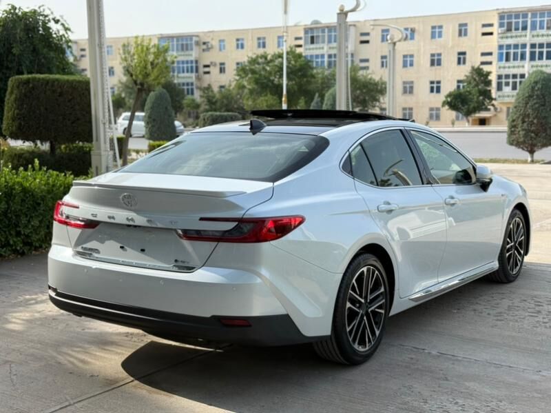 Toyota Camry 2025 - 780 000 TMT - 11 мкр - img 3