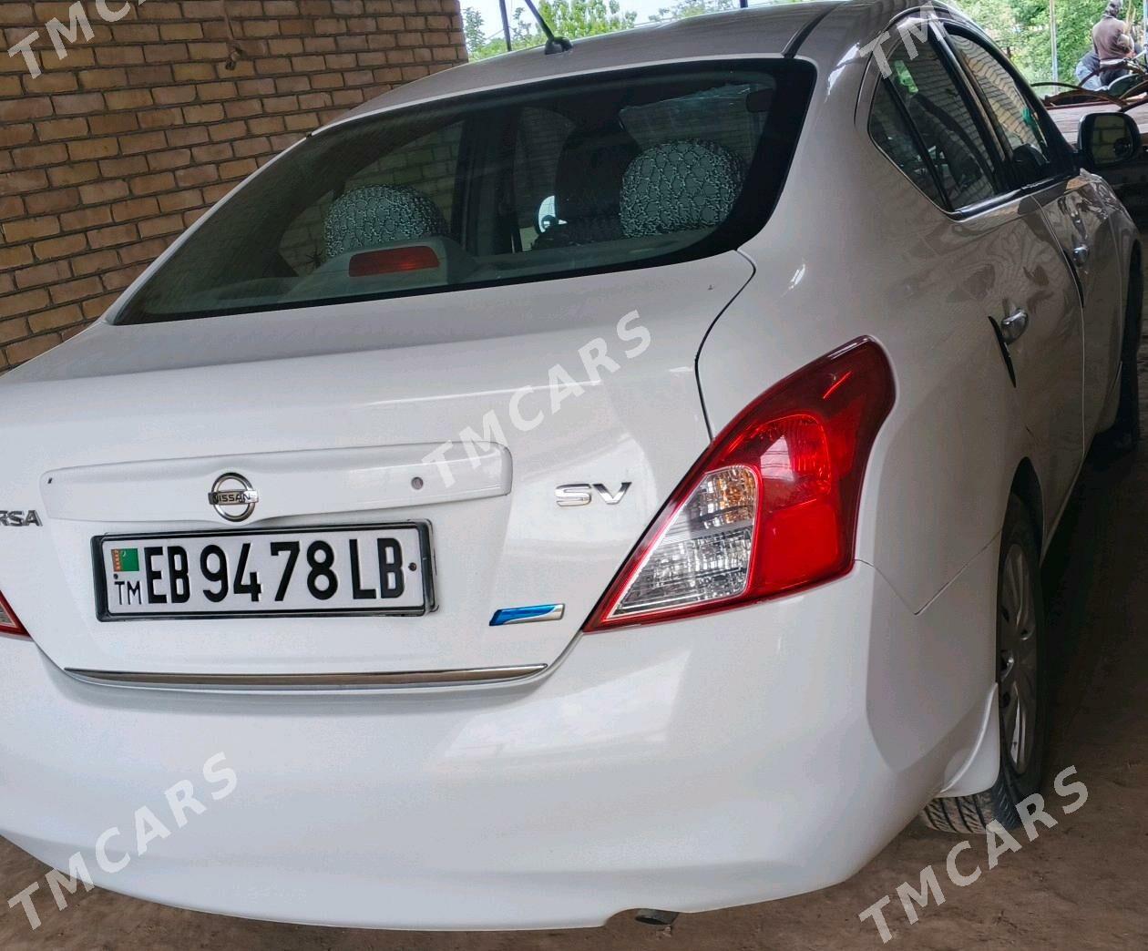Nissan Versa 2012 - 120 000 TMT - Farap - img 2