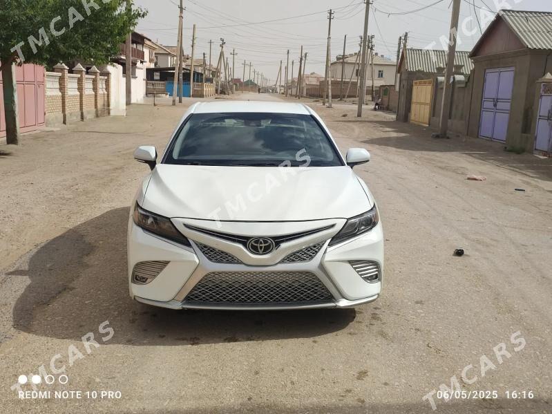 Toyota Camry 2021 - 265 000 TMT - Гумдаг - img 3